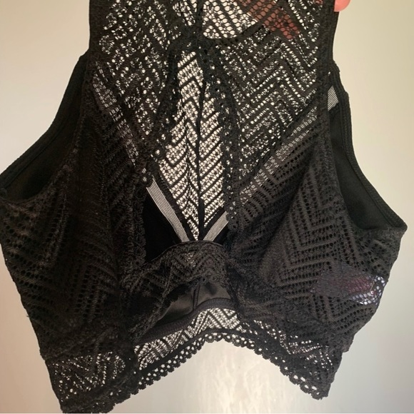 NWOT No Boundaries Mesh Bra - Picture 6 of 6